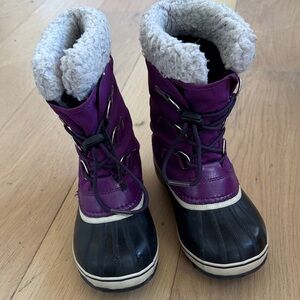 Kids SOREL Winter boots
